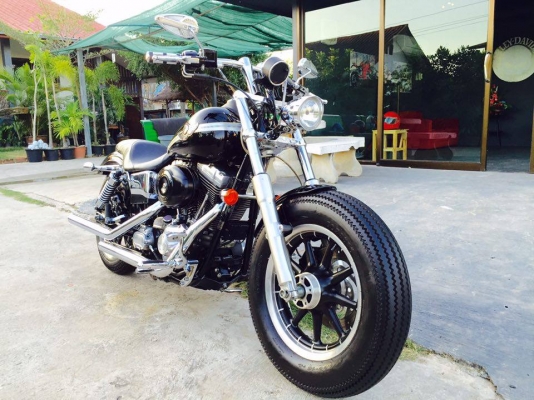 HD Dyna super glide ปี2003 ครบรอบ 100ปี แต่งล้นๆ HD Dyna super glide ปี2003 ครบรอบ 100ปี แต่งล้นๆ