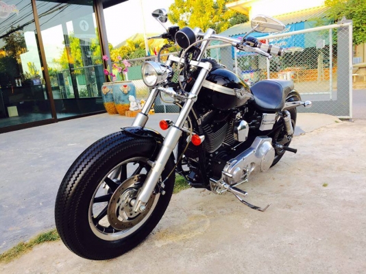 HD Dyna super glide ปี2003 ครบรอบ 100ปี แต่งล้นๆ HD Dyna super glide ปี2003 ครบรอบ 100ปี แต่งล้นๆ