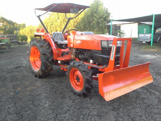 ขายด่วนครับรถพร้อมใช้งานไม่เกิน300ก.ม.ฟรีขนส่งครับ