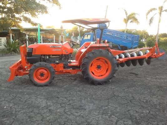 ขายด่วนครับรถพร้อมใช้งานไม่เกิน300ก.ม.ฟรีขนส่งครับ