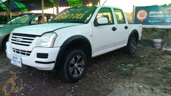 ขายด่วนครับ รถ Isuzu D max 4ประตู ปี05 วางเครื่องดีเซล 2.8 ขับดีประหยัดน้ำมัน
