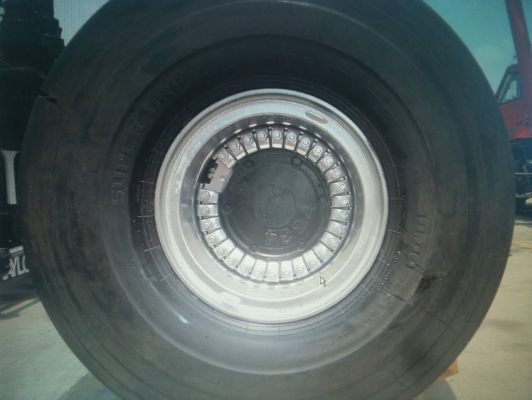 ขายเหมา ยาง 1,800-25  ใหม่ (ยางสลิค)