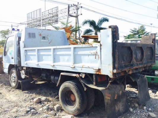 ขาย รถ6ล้อISUZU NPR เครื่องดีคัชชีสวย เฟืองท้ายF ขาย รถ6ล้อISUZU NPR เครื่องดีคัชชีสวย เฟืองท้ายF