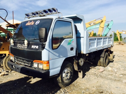 ขาย รถ6ล้อISUZU NPR  เครื่องดีคัชชีสวย เฟืองท้ายF
