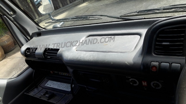 รถบรรทุก ตู้แห้ง ISUZU NKR กระบะยาว 3.20 เมตร มีแอร์ 100 แรงม้า