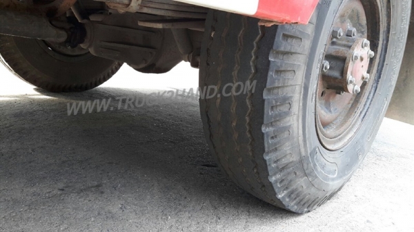 รถบรรทุก ตู้แห้ง ISUZU NKR กระบะยาว 3.20 เมตร มีแอร์ 100 แรงม้า