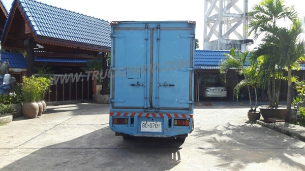 รถบรรทุก ตู้แห้ง ISUZU NKR กระบะยาว 3.20 เมตร มีแอร์ 100 แรงม้า