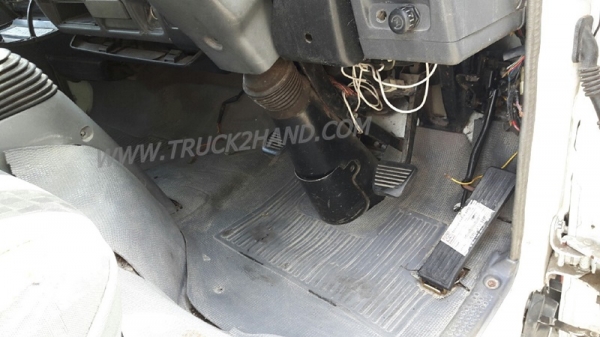 รถบรรทุก ตู้แห้ง ISUZU NKR กระบะยาว 3.20 เมตร มีแอร์ 100 แรงม้า