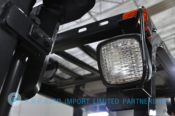 ขายรถโฟล์คลิฟท์มือสอง KOMATSU รุ่น FD30T35C-16-706421 ราคา 435,000 บาท รุ่นใหม่ล่าสุด