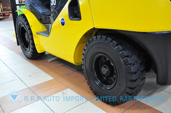ขายรถโฟล์คลิฟท์มือสอง KOMATSU รุ่น FD30T35C-16-706421 ราคา 435,000 บาท รุ่นใหม่ล่าสุด
