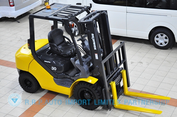 ขายรถโฟล์คลิฟท์มือสอง KOMATSU รุ่น FD30T35C-16-706421 ราคา 435,000 บาท รุ่นใหม่ล่าสุด
