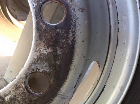 ขายกะทะล้อพร้อมยาง 10.00 -20