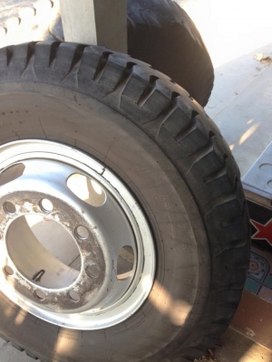 ขายกะทะล้อพร้อมยาง 10.00 -20 ขายกะทะล้อพร้อมยาง 10.00 -20