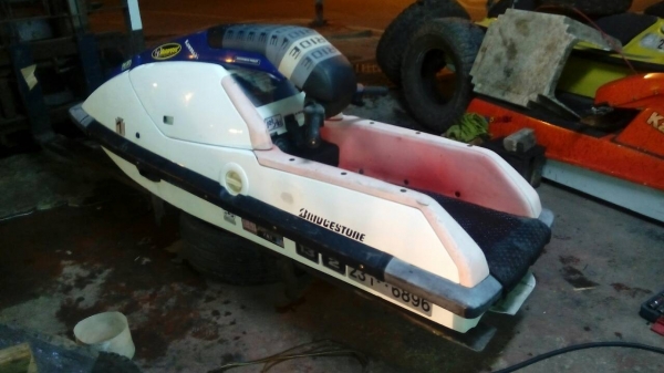 คาวา 650 เรือพร้อมขับ