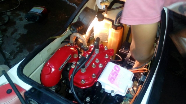 คาวา 650 เรือพร้อมขับ