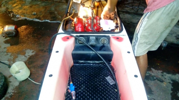 คาวา 650 เรือพร้อมขับ