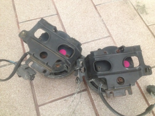 ตัดหมอกเหลือง RAYBRIG กลม3นิ้วเก่าญี่ปุ่นเเท้สภาพสวยคู่ละ