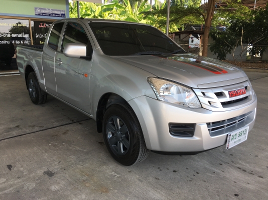 ขายISUZU DMAX ออนิว2.5เเคปเปิดได้สีเทาจดทะเบียน2557(ปี2014)ใครต้องการไม่ผิดหวังราคา440,000บาทจัดไฟเเนนได้.ดูรถได้ที่เต็นท์รถ JJ.AUTOCAR 2 หลังวัดจันทรารามติดถนนเพชรเกษมก.ม.ที่68.5 ฝั่งขาเข้านครปฐม-กรุงเทพฯ สนใจ089-9192600 K ธนพล ID.LINE. 0899192600