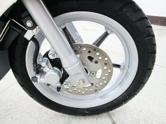 ขาย Grand Filano ปี 2015 ไมล์แท้ 5313 กม รถหัวฉีดประหยัดน้ำมันสูงสุดถึง 60 กม./ลิตร ที่เก็บของใต้เบาะขนาดใหญ่ สีขาว