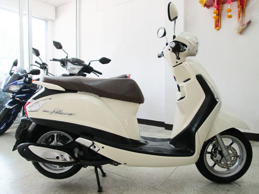 ขาย Grand Filano ปี 2015 ไมล์แท้ 5313 กม รถหัวฉีดประหยัดน้ำมันสูงสุดถึง 60 กม./ลิตร ที่เก็บของใต้เบาะขนาดใหญ่ สีขาว