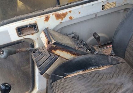 **590,000 บ.ต่อรอง/// แบคโฮ KOBELCO SK120 MARK /// (3) ไฟครบ เล่มทะเบียน **ขาย KOBELCO MARK-3 SK120 แบคโฮยอดนิยม สภาพดี เดิม พร้อมใช้งาน เอกสารเล่มทะเบียน HYD.EXCAVATOR KOBELCO MARK /// (3) SK120 (ซีเรียล) S/N.LP-09939 เครื่องเดิม ปั้มเดิม ไฟฟ้าครบ เครื่อ **590,000 บ.ต่อรอง/// แบคโฮ KOBELCO SK120 MARK /// (3) ไฟครบ เล่มทะเบียน **ขาย KOBELCO MARK-3 SK120 แบคโฮยอดนิยม สภาพดี เดิม พร้อมใช้งาน เอกสารเล่มทะเบียน HYD.EXCAVATOR KOBELCO MARK /// (3) SK120 (ซีเรียล) S/N.LP-09939 เครื่องเดิม ปั้มเดิม ไฟฟ้าครบ เครื่อ