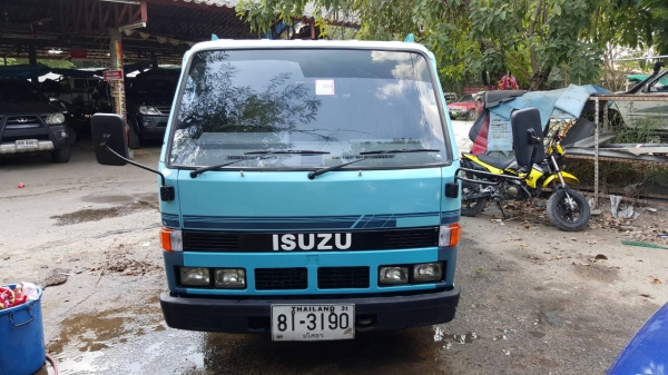 ขายอีซูซุ4ล้อกลางพร้อมใช้งาน