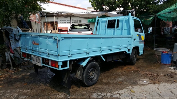 ขายอีซูซุ4ล้อกลางพร้อมใช้งาน