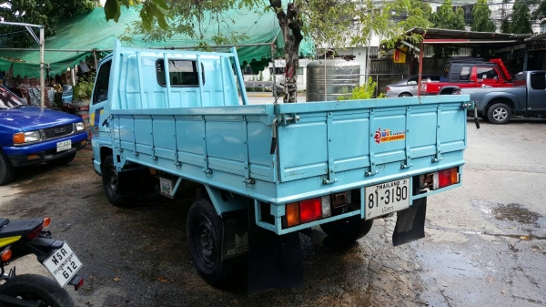 ขายอีซูซุ4ล้อกลางพร้อมใช้งาน