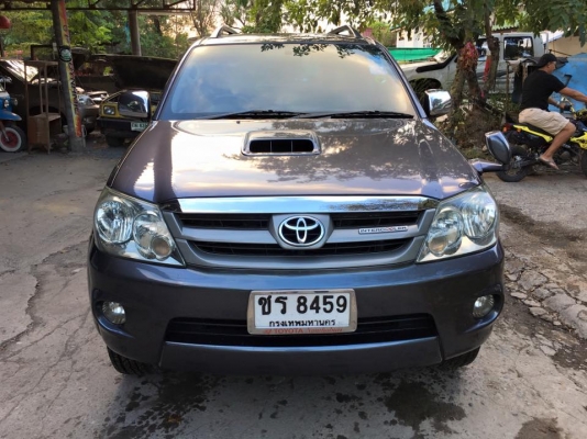 ขายโตโยต้าฟอจูนเนอร์ตัวท็อปสุด 3000 v ปี 07