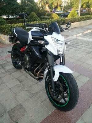 Kawasaki er6n ปี 2014 รถเดิม ๆ เอกสาร พร้อมโอน ภาษีไม่ขาด