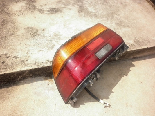 ขายไฟท้าย TOYOTA 3ห่วงด้านซ้ายของเเท้