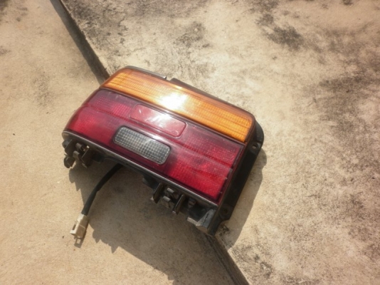 ขายไฟท้าย TOYOTA 3ห่วงด้านซ้ายของเเท้