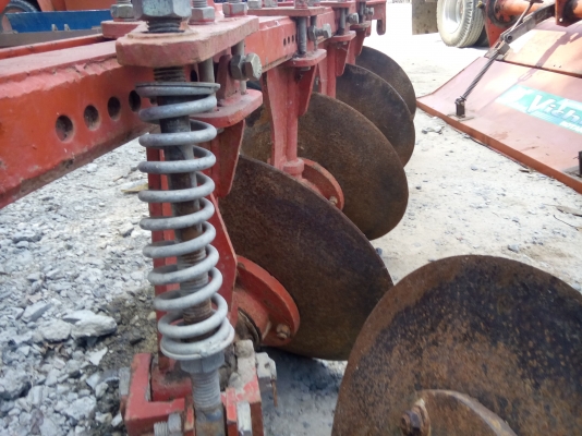 การบุกเบิก ยี่ห้อ lcs ใส่ 34-36-45-47