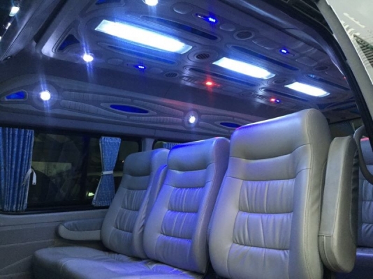 TOYOTA COMMUTER 2.5ดีเซล เกียร์ MTปี2011 โทร 098-919-0159 ดาวออโต้เบสท์