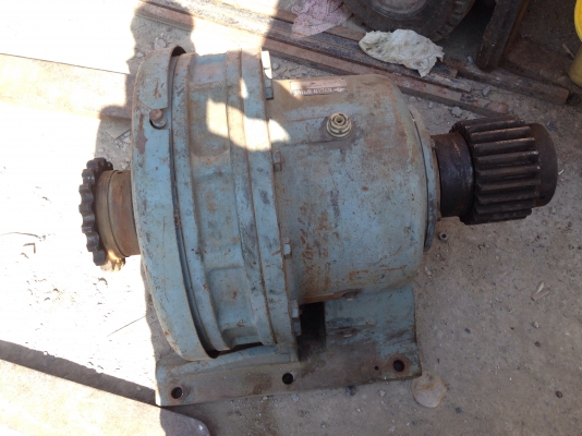 ขายหัวเกียร์ Cycro drive Sumitomo อัตราทด 1:11 ขนาดใส่กับมอเตอร์ 30HP. สภาพดี พร้อมใช้งาน ขายหัวเกียร์ Cycro drive Sumitomo อัตราทด 1:11 ขนาดใส่กับมอเตอร์ 30HP. สภาพดี พร้อมใช้งาน