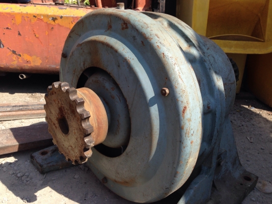 ขายหัวเกียร์ Cycro drive Sumitomo อัตราทด 1:11 ขนาดใส่กับมอเตอร์ 30HP. สภาพดี พร้อมใช้งาน ขายหัวเกียร์ Cycro drive Sumitomo อัตราทด 1:11 ขนาดใส่กับมอเตอร์ 30HP. สภาพดี พร้อมใช้งาน