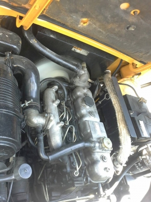 TCM FHD25Z5ขนาด2.5ตัน เสาสูง3เมตร เกียร์ธรรมดา เครื่องยนต์ดีเซล รถนอกแท้ ราคาต่อรองได้