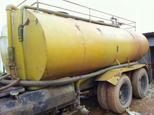 รถฮีโน่ 10 ล้อ บรรทุกน้ำ  KT - 725  / 168 แรงม้า.   สนใจติดต่อ  081 - 6079515