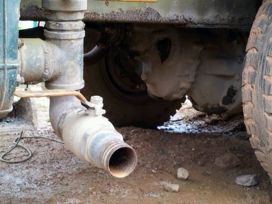 รถฮีโน่ 10 ล้อ บรรทุกน้ำ  KT - 725  / 168 แรงม้า.   สนใจติดต่อ  081 - 6079515