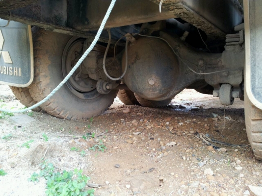 รถฮีโน่ 10 ล้อ บรรทุกน้ำ  KT - 725  / 168 แรงม้า.   สนใจติดต่อ  081 - 6079515