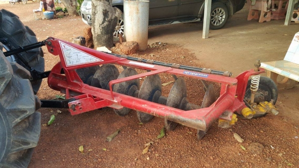 YANMAR 49 ใบมีดดันดิน+ผานพรวน 415,000บ. รถสวยใช้งานมาปีเดียว900ชม.