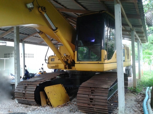 รถแบคโฮ  KOMSTSU  PC 200 - 7  ( รถทำงาน 15,xxx ซม. )     สนใจติดต่อ  081 - 6079515