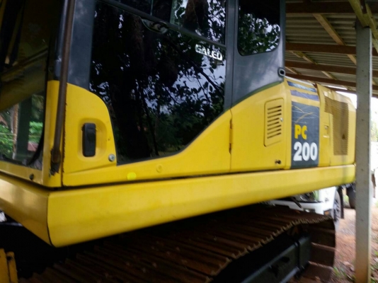 รถแบคโฮ  KOMSTSU  PC 200 - 7  ( รถทำงาน 15,xxx ซม. )     สนใจติดต่อ  081 - 6079515