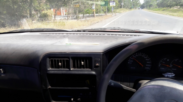 NISSAN  NV 1.6 ปี95  กระบะแนวเก๋ง