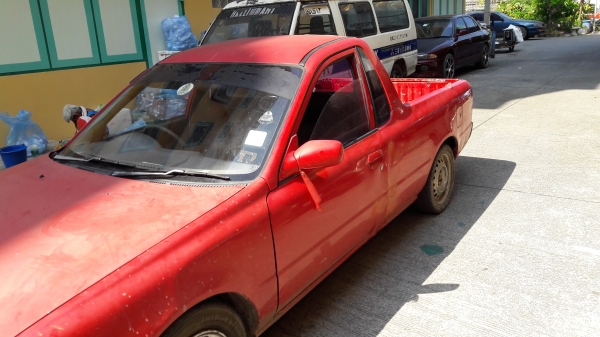 NISSAN  NV 1.6 ปี95  กระบะแนวเก๋ง