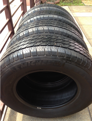 ยาง Michelin 265 65 17 กลางปี13 ดอกเต็ม ไม่มีปะ พร้อมใช้งานยาวๆ ราคาไม่แพง