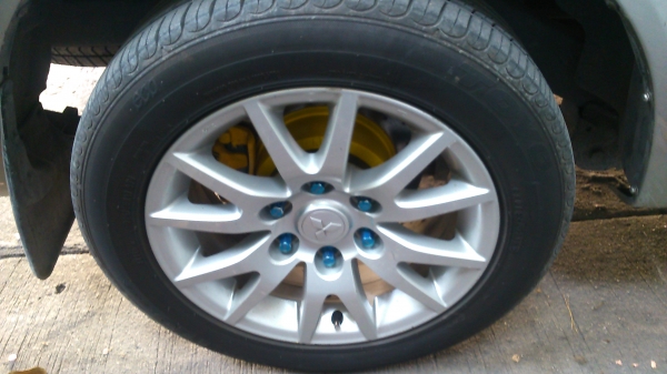 แม็กปาเจโร่ 17 พร้อมยาง toyo 225/55/17 ใส่สตราด้า