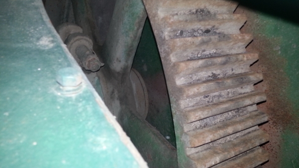 ขายเครื่องเชื่อมเครื่องตัด8 ฟุตรุ่นโบราณ2เครื่อง 60,000 บาท