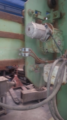 ขายเครื่องเชื่อมเครื่องตัด8 ฟุตรุ่นโบราณ2เครื่อง 60,000 บาท