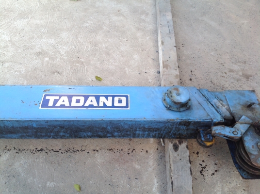 เครนเก่านอก  2.90 ตัน  3ปอก 2 ชัก  TADANO